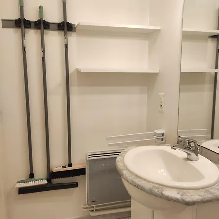 Sublime T2 Lumineux Avec Balcon - Rue Gratuite אמיינס